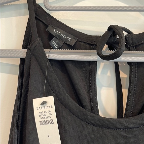 Elegant Black Sleeveless Jumpsuit - Picture 2 of 4